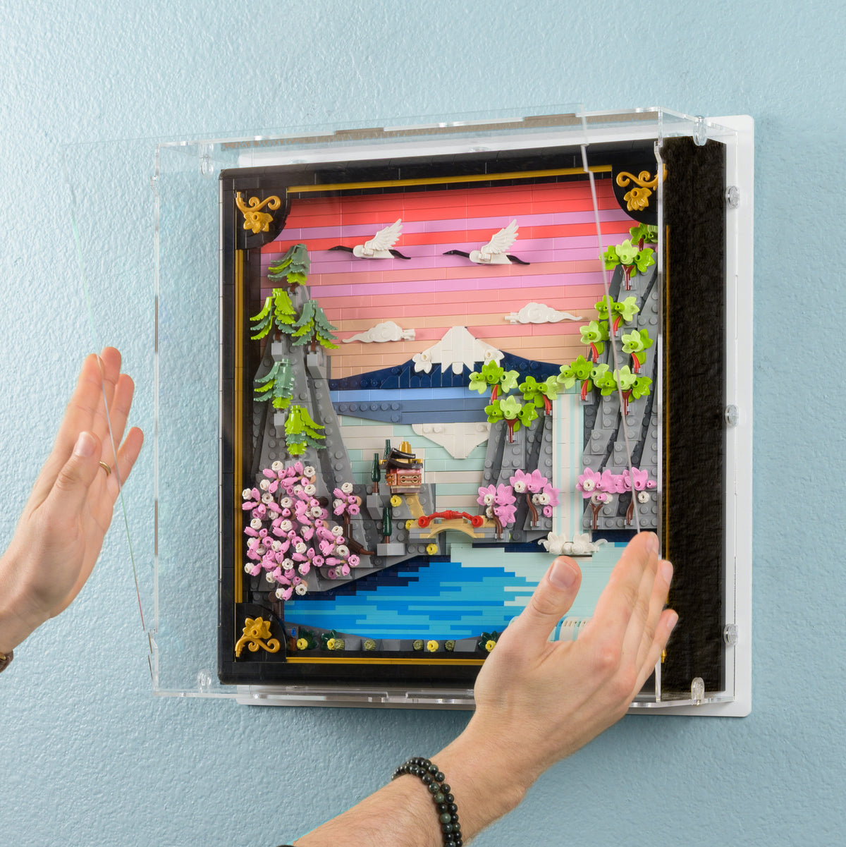 Japanese Cherry Blossom Landscape Wall Mounted Display Case for LEGO 31218