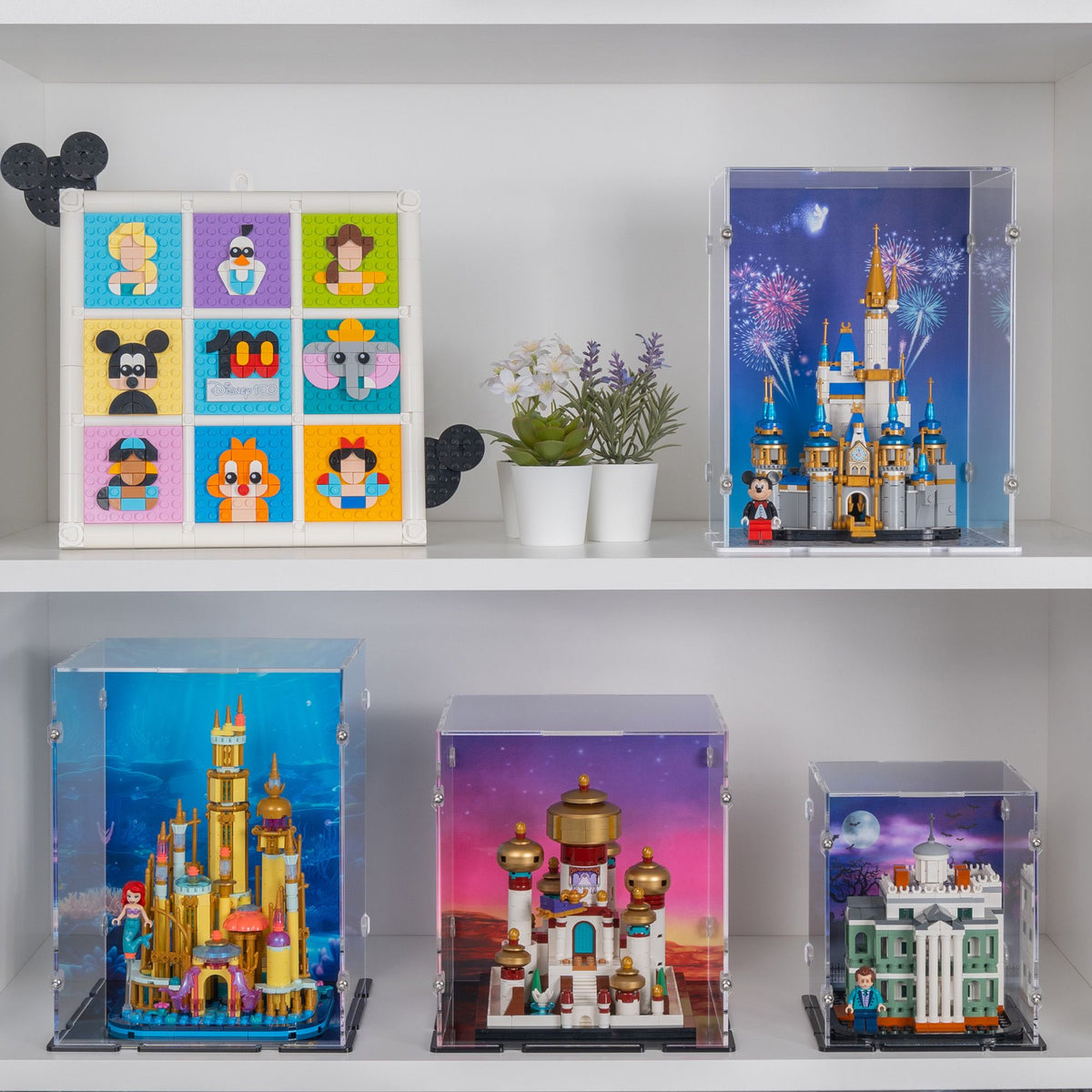 Mini Disney Castle Display Case for LEGO 40478