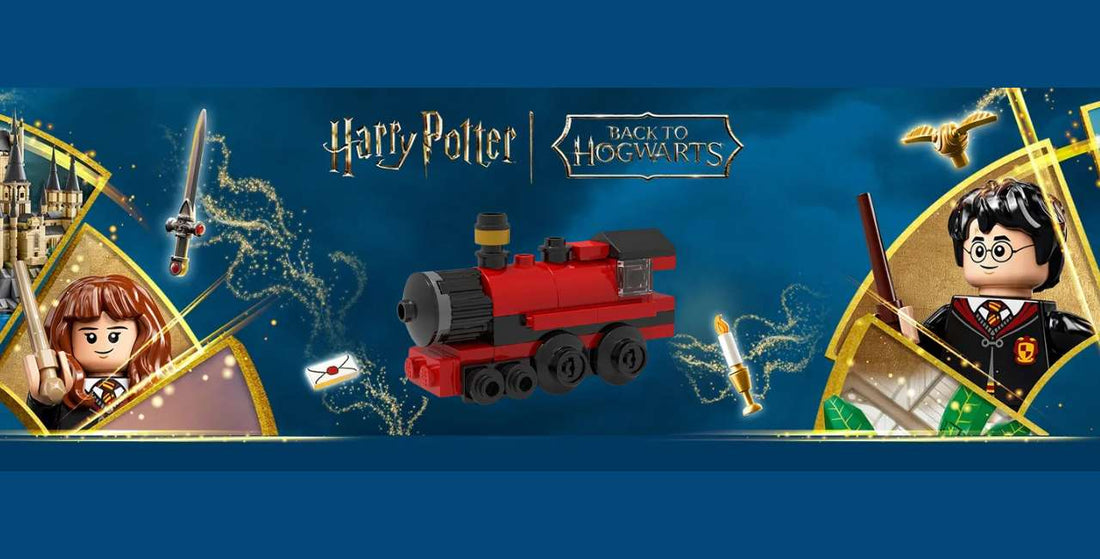 LEGO Harry Potter micro-build of the Hogwart6s Express