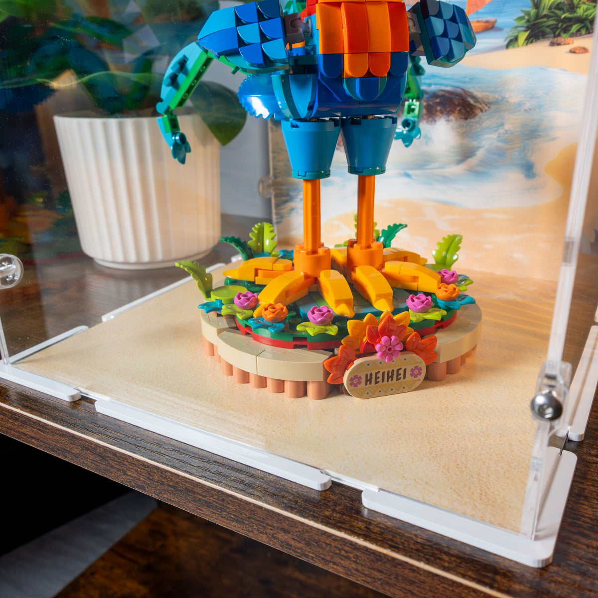 Disney Heihei Display Case for LEGO 43272