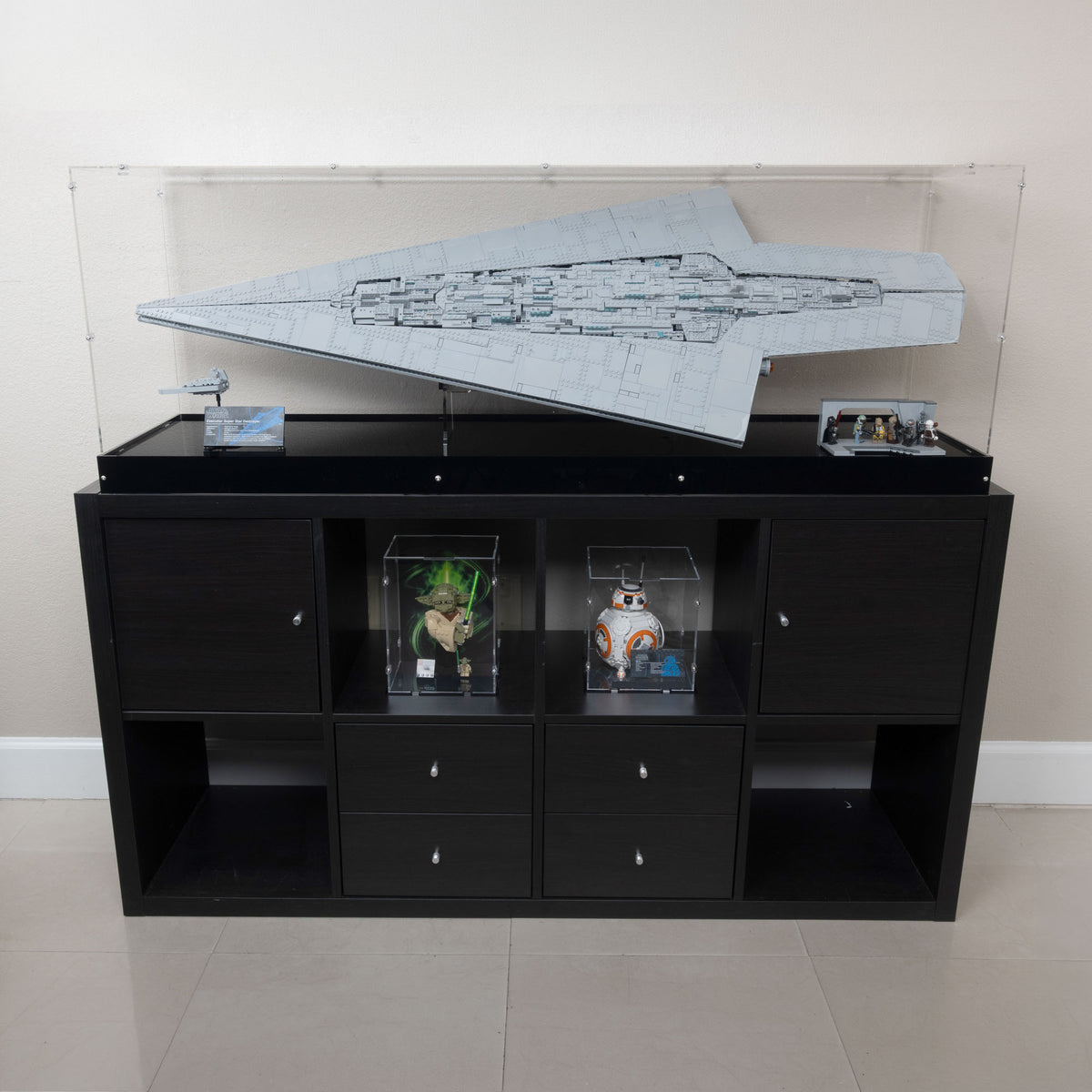 Special Edition Executor Super Star Destroyer Display Case and Stand for LEGO 75457 (Fits IKEA KALLAX)