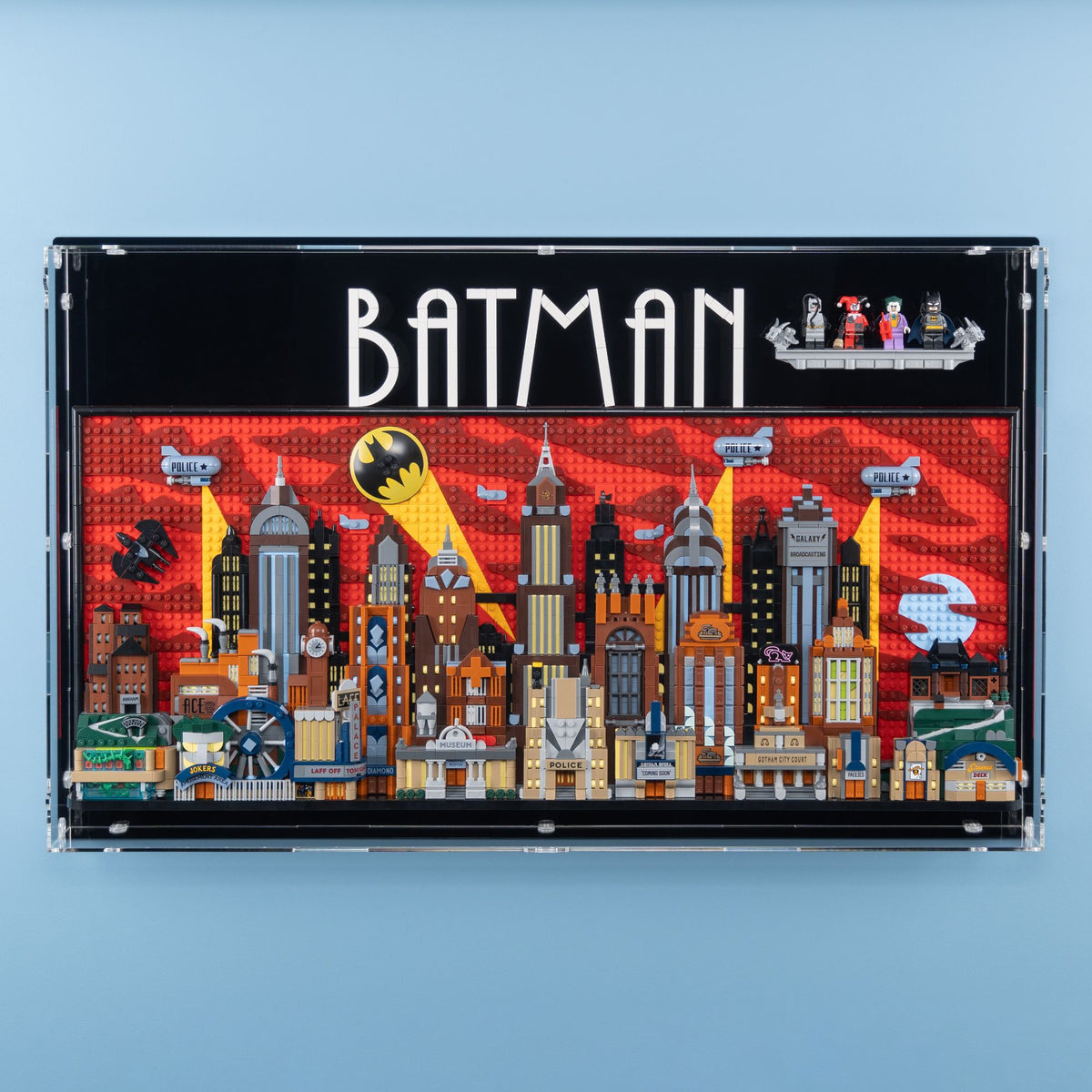 Batman: The Animated Series Gotham City Wall Display Case for LEGO 76271