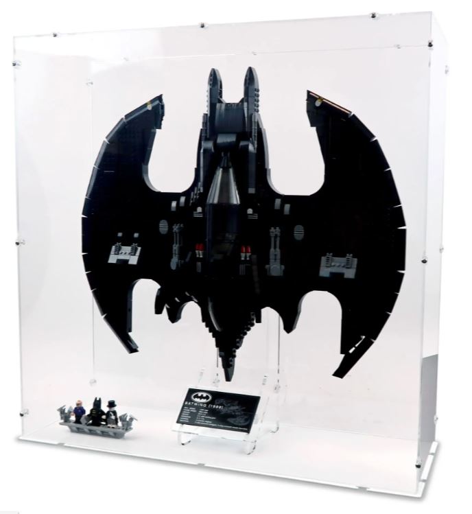 UCS 1989 Batwing (Vertical) Display Case & Stand for LEGO 76161 – white base with no background