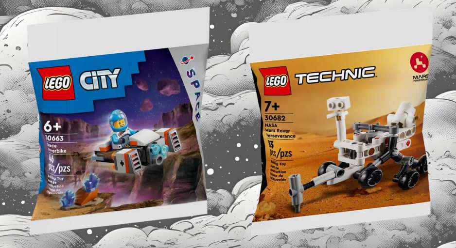 picture of two LEGO Space Polybags