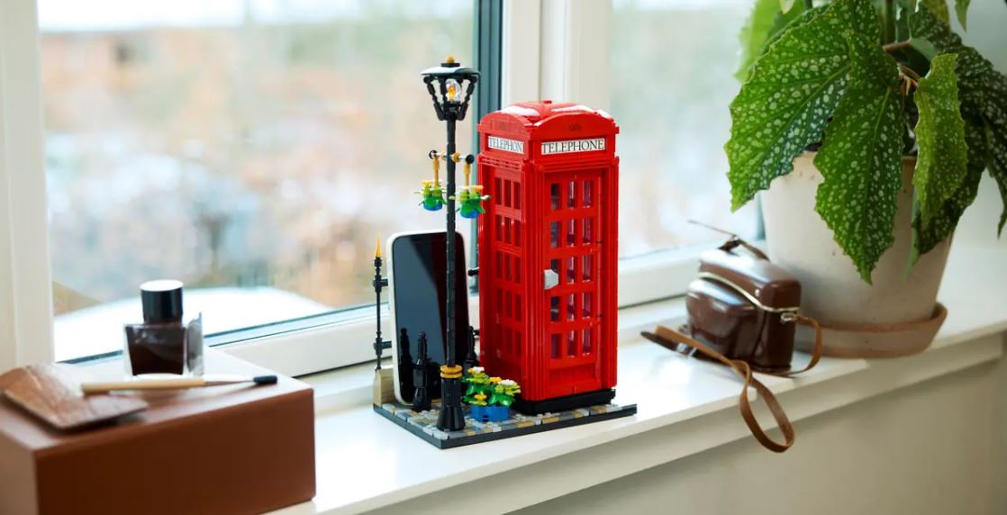 LEGO IDEAS Red London Telephone Box 21347
