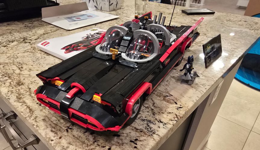 first impressions of lego classic tv batmobile 