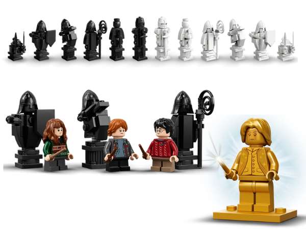 LEGO Harry Potter Chess Set Minifigures and buildable pieces