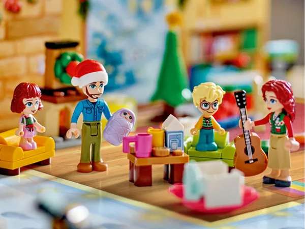 LEGO Friends 2024 Advent figures