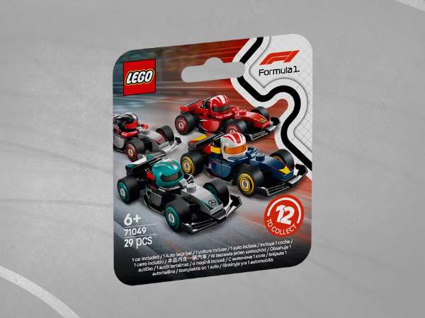 LEGO F1 CMF box