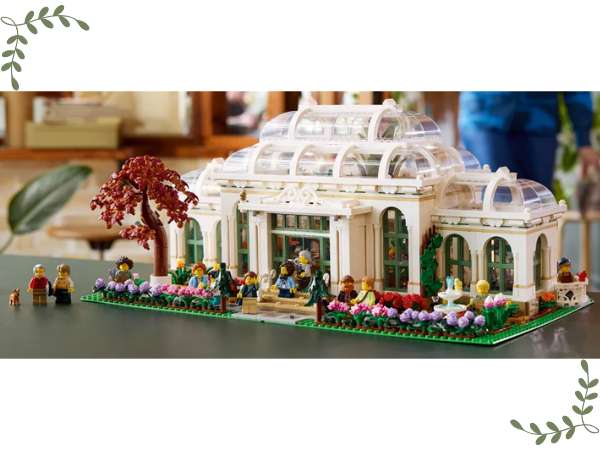 LEGO 21353 The Botanical Garden